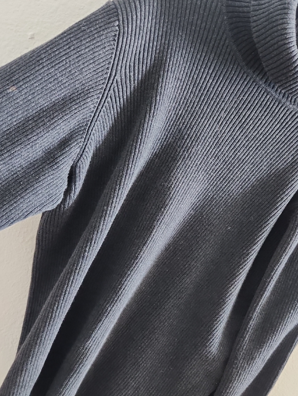Lauren Ralph Lauren Grey Ribbed Turtleneck Sweater - Picture 4 of 5